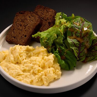 Составной завтрак (скрэмбл) в COFFEEПЕЙ по цене 320 ₽