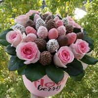 Шляпная коробка Доброе сердце - размер M в FlowBerry