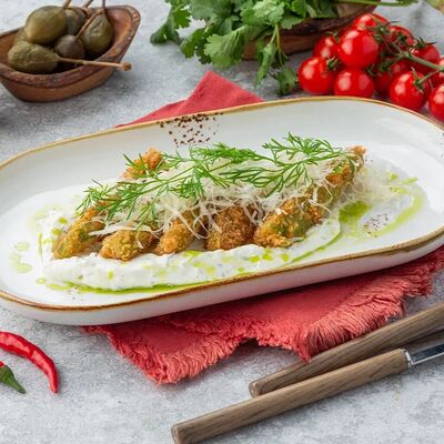 Кабачки в панировке со сметанным соусом в Кофейня №1 по цене 350 ₽