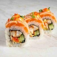 Ролл Сатоши в Satoshi Sushi