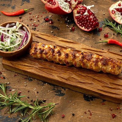 Люля-кебаб из курицы в Вкусно есть всё на углях по цене 610 ₽