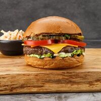Чизбургер в First House Burger