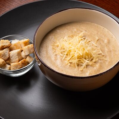 Крем-суп грибной из шампиньонов в Ноев Ковчег по цене 480 ₽