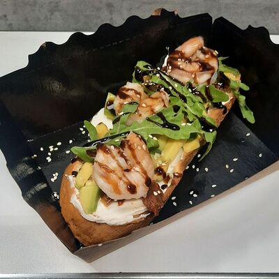 Брускетта с креветками в Black Hot Coffee по цене 567 ₽