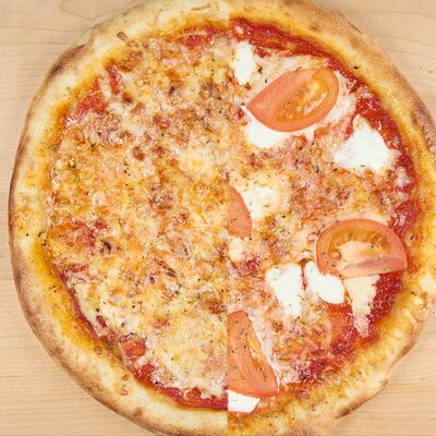 Пицца 4 сыра и Маргарита 30 см в Елидаели по цене 879 ₽