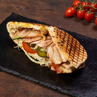 Шаурма в пите в Фиеста по цене 390 ₽