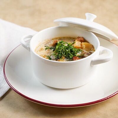 Жаркое из свинины с лесными грибами в Компот по цене 620 ₽