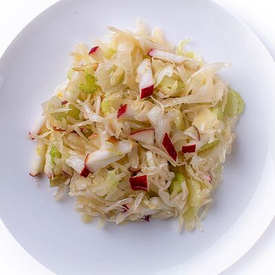 Салат постный с яблоком и сельдереем в Сделано сегодня по цене 168 ₽