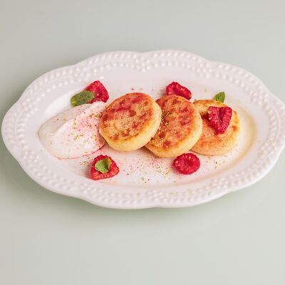Сырники (gluten free) в NIQA Patisserie & Cafe по цене 920 ₽
