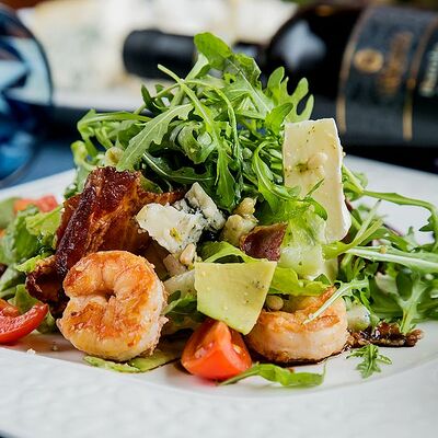 Салат Кобби базовый в Одесса по цене 690 ₽