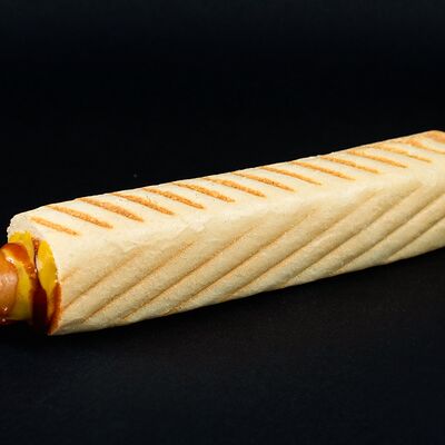 Хот-дог Космо-дог в Red Hot Coffee Dog по цене 265 ₽