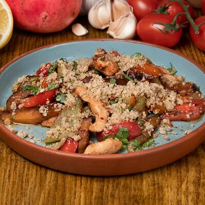 Салат Теплый из курицы в Грузинская Еда по цене 570 ₽