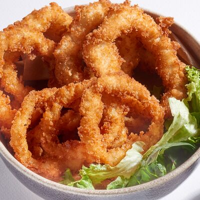 Жареные кольца кальмара в Сакура по цене 679 ₽