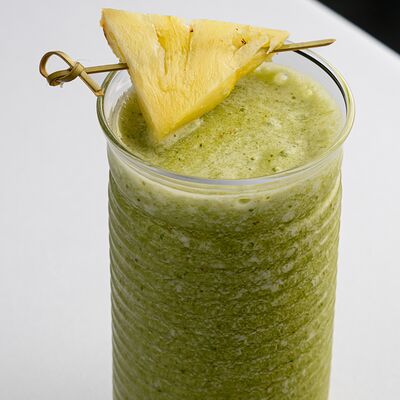 Ананас-груша-шпинат в Everest Sochi по цене 690 ₽