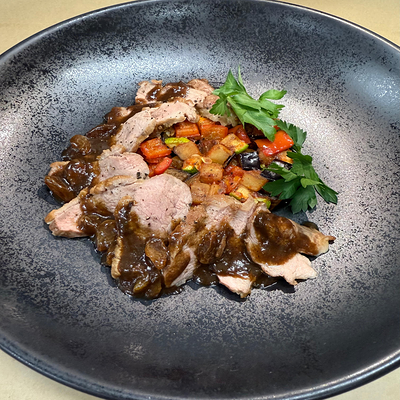 Овощное соте с уткой в Bistro 113 по цене 750 ₽