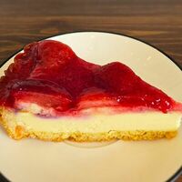 Чизкейк с клубникой в Симпл
