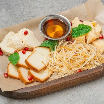 Ассорти сыров в Курагадиван по цене 765