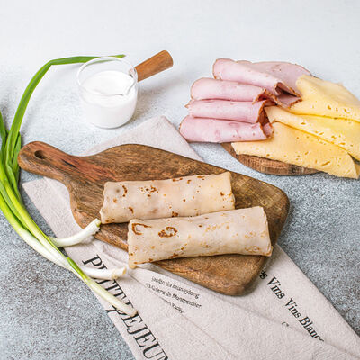 Блинчики домашние с сосиской в Пончики по цене 289 ₽