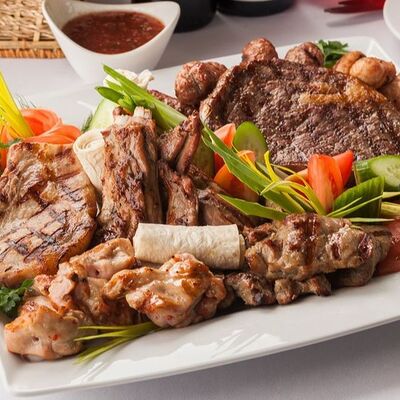 Мясное ассорти на гриле в Винегрет по цене 6510 ₽