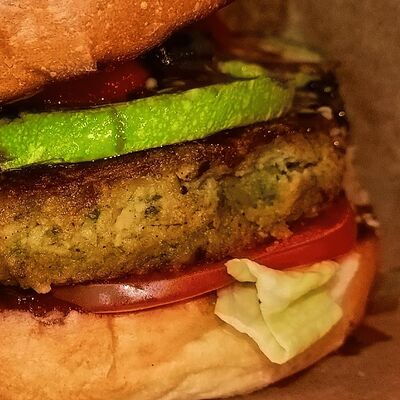 Веган бургер в Grisha по цене 680 ₽