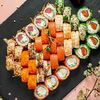 Логотип кафе SAKURA SUSHI PREMIUM