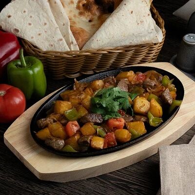 Говядина по-домашнему в Даймохк по цене 1000 ₽