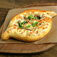 Аджарули с грибами и курицей в Чача