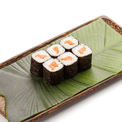 Ролл Сяке маки в Тайские рисоварни Soi7 по цене 480 ₽