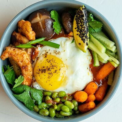 Боул с курицей в Мыскофе по цене 480 ₽