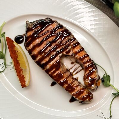 Стейк форели в Легенда по цене 1180 ₽