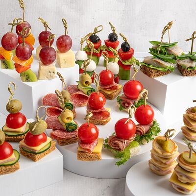 Гранд-фуршет 100 канапе в KanapeFest по цене 12360 ₽