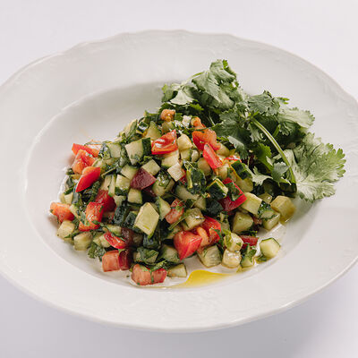 Израильский салат в Saviv по цене 875 ₽