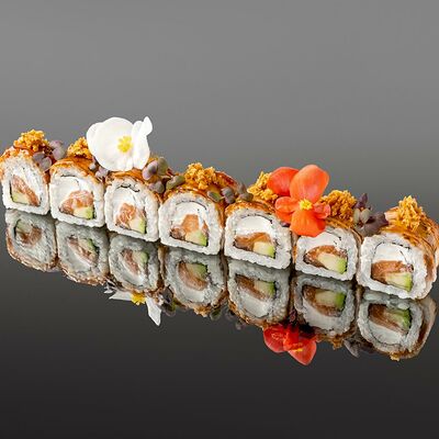 Ролл Канада в OUGI по цене 1650 ₽