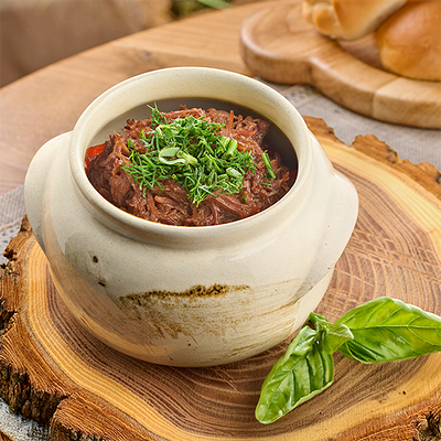 Томленые щеки с овощами в Гопак по цене 1180 ₽