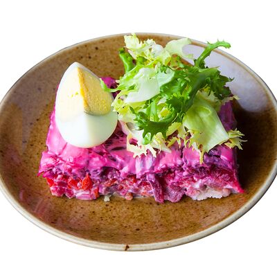 Салат Сельдь под шубой в Старый Амбар по цене 219 ₽