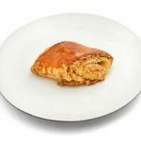 Гата с орешками в Кафе нут