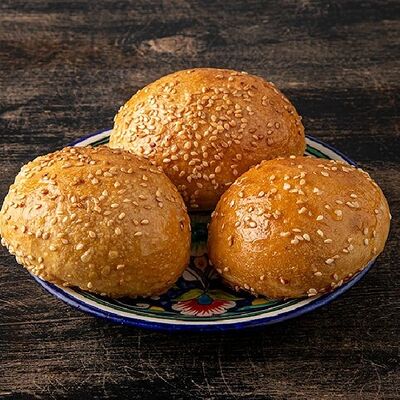 Булочка пшеничная в Блинная забава по цене 49 ₽