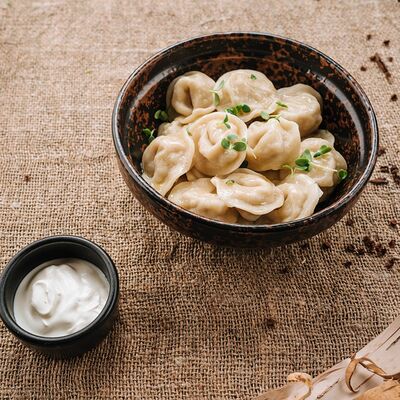 Пельмени крупные мясные в Кафе-парк Теремок по цене 240 ₽