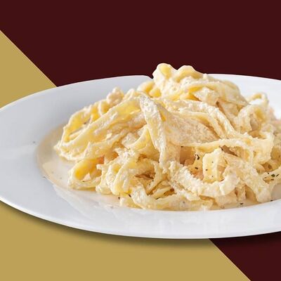 Феттуччине с курицей в Шаурмист по цене 600 ₽