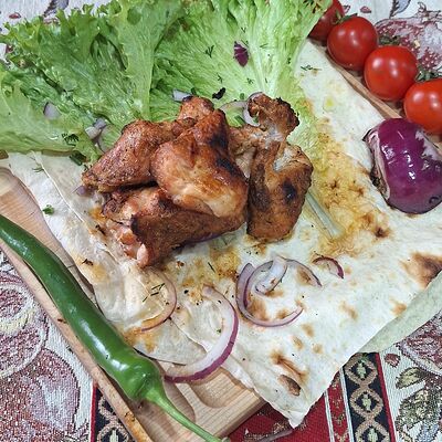 Шашлык из куриного филе в Огонь и дым по цене 350 ₽