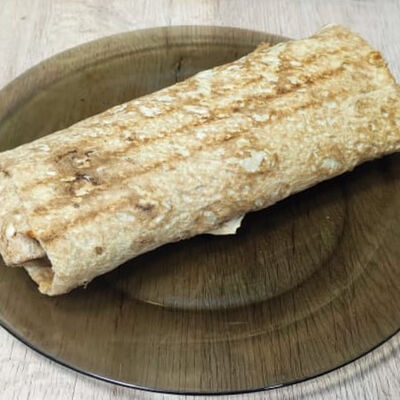 Шаверма в лаваше с курицей в Сытый лис по цене 450 ₽