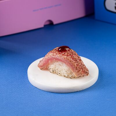 Опаленный тунец в Why Not Sushi по цене 249 ₽