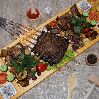 Ассорти из шашлыков Тайфун в Тайфун по цене 7199