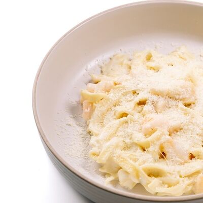 Паста паппарделле с гребешком и креветкой в Пицца Хаб по цене 781 ₽