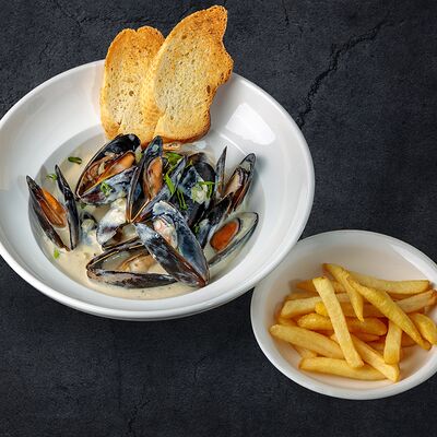 Мидии в соусе дорблю в I am PHO по цене 585