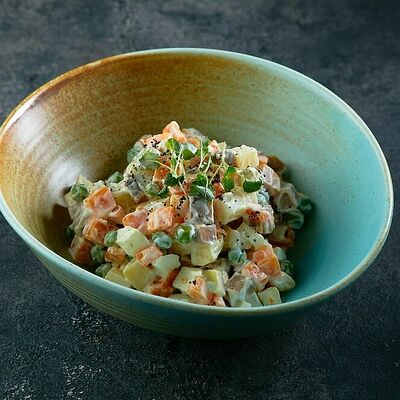 Оливье с телятиной в Мангал&Грузия по цене 550 ₽