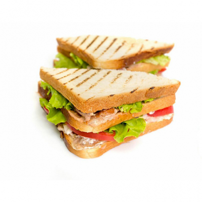 Сэндвич с курицей и соусом цезарь в Академия по цене 450 ₽