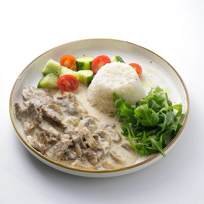 Говядина с грибами в сливочном соусе в Rabbit по цене 3790 ₸