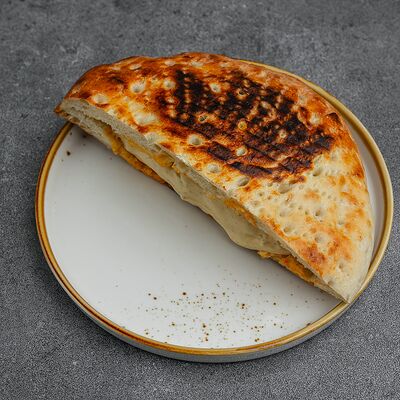 Шаурма в тандырной лепешке с курицей в Гурман по цене 310 ₽