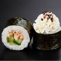 Шапка-маки с лососем в терияки в SushiPapa